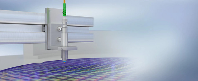 Konfokaler Messkopf von MICRO-EPSILON zur Vermessung im Vakuum