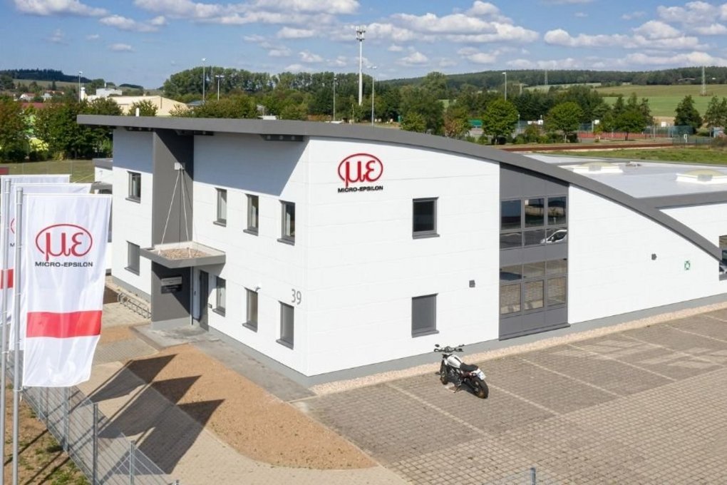 Germany, Ilmenau - Ceramic technology